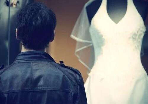 民事诉讼法未经庭审质证的证据规定是什么？